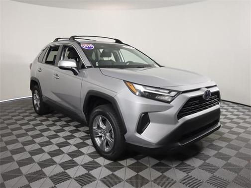 2022 Toyota RAV4 Hybrid XLE