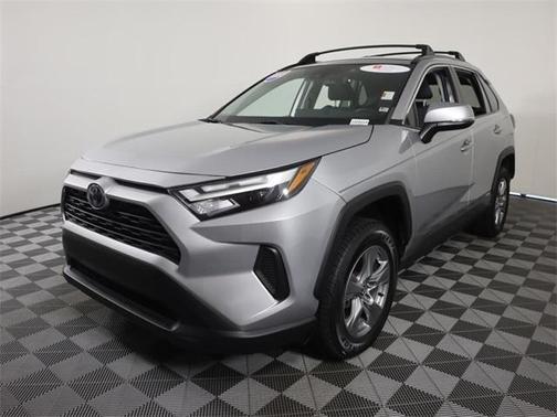 2022 Toyota RAV4 Hybrid XLE