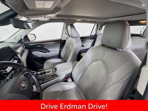 Blizzard Pearl 2021 Toyota Highlander Platinum