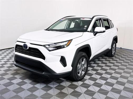 2023 Toyota RAV4 Hybrid XLE