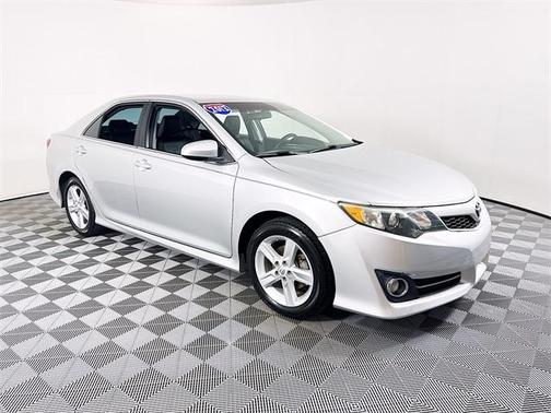 2013 Toyota Camry SE