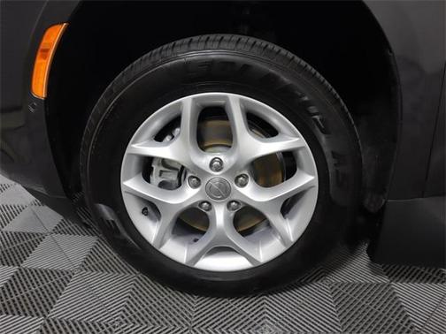 2017 Chrysler Pacifica Touring-L Plus