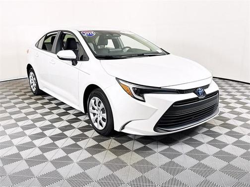 2025 Toyota Corolla Hybrid LE