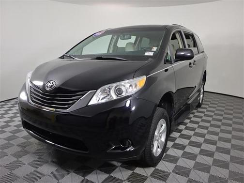 2015 Toyota Sienna L