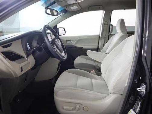 2015 Toyota Sienna L
