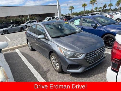 Urban Gray 2019 Hyundai Accent SE