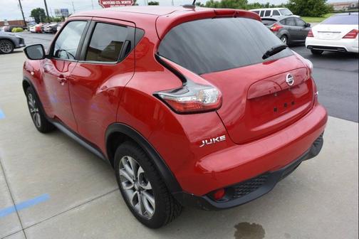 2017 Nissan Juke S AWD 4dr Crossover