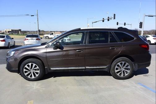 2019 Subaru Outback 2.5i Touring