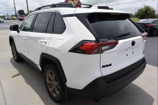 2023 Toyota RAV4 Hybrid XLE