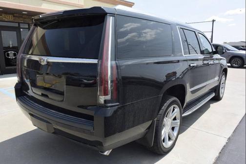 2018 Cadillac Escalade ESV Premium Luxury