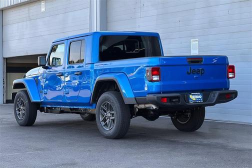 2026 Jeep Gladiator Sport S