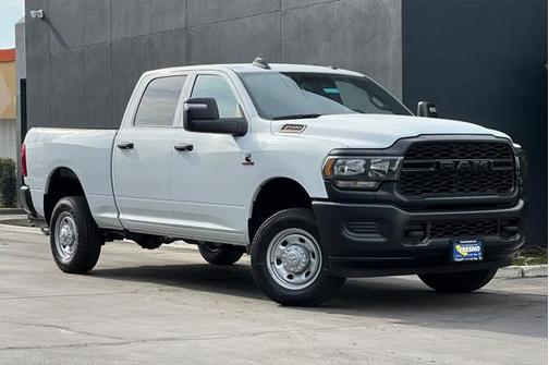 2024 RAM 2500 2500 Tradesman Crew Cab 4x4 6'4' Box