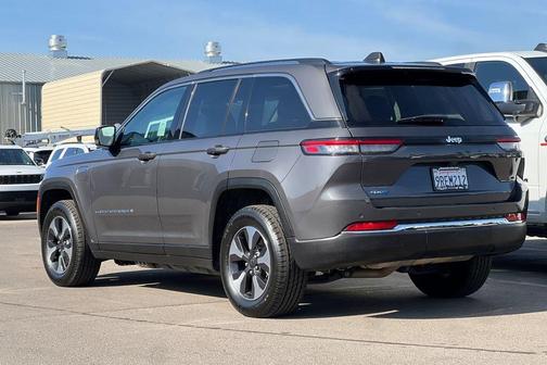 2024 Jeep Grand Cherokee 4xe Base