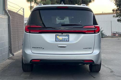 2026 Chrysler Pacifica Limited