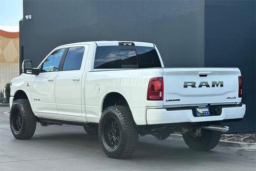2026 RAM 2500 2500 Laramie Crew Cab 4x4 6'4' Box