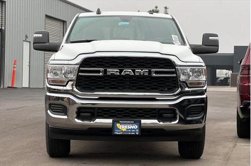 2024 RAM 2500 2500 Tradesman Crew Cab 4x4 8' Box