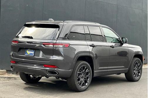 2025 Jeep Grand Cherokee Summit