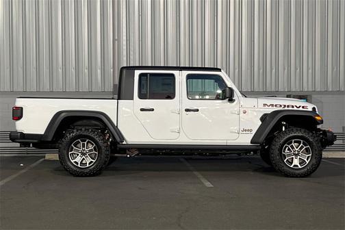 2025 Jeep Gladiator Gladiator Mojave 4x4