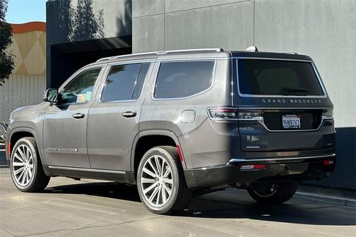 2022 Jeep Grand Wagoneer Series II