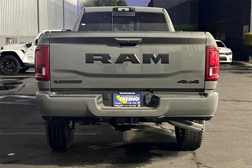 2026 RAM 2500 2500 Laramie Crew Cab 4x4 8' Box
