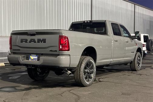 2026 RAM 2500 2500 Laramie Crew Cab 4x4 8' Box