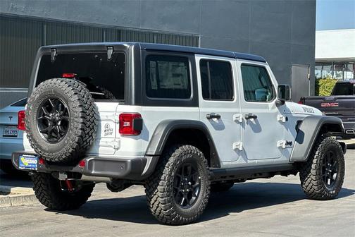 2025 Jeep Wrangler Willys