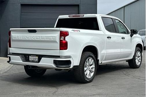 2022 Chevrolet Silverado 1500 Custom