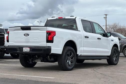 2025 Ford F-150 Lightning Pro