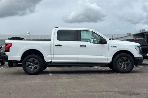 2025 Ford F-150 Lightning Pro