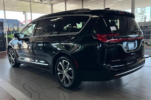 2026 Chrysler Pacifica L