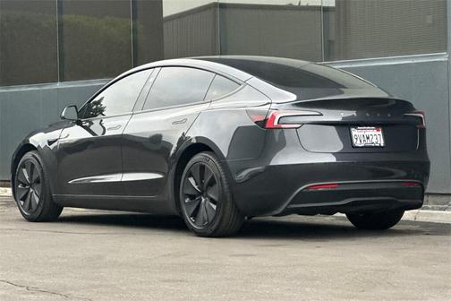 2025 Tesla Model 3 Long Range
