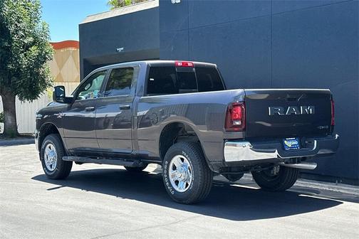 2025 RAM 2500 2500 Tradesman Crew Cab 4x4 6'4' Box