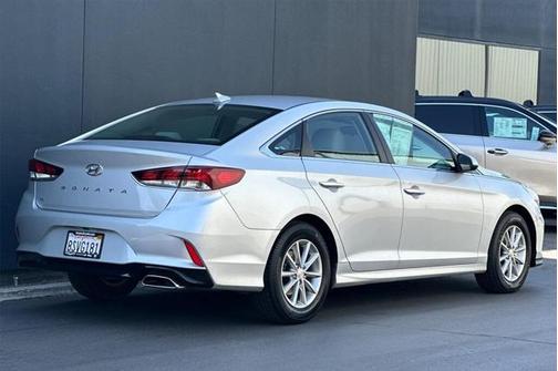 2019 Hyundai SONATA SE