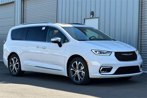 2026 Chrysler Pacifica L
