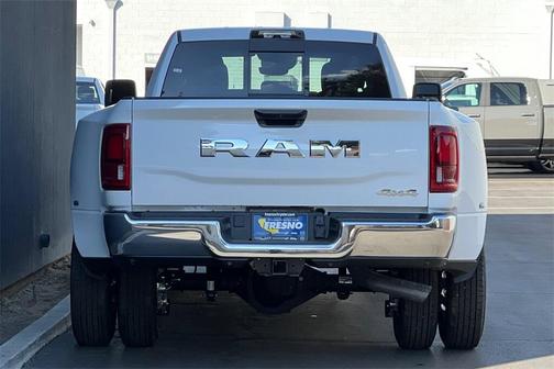 2026 RAM 3500 3500 Tradesman Crew Cab 4x4 8' Box