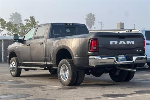 2026 RAM 3500 3500 Tradesman Crew Cab 4x4 8' Box