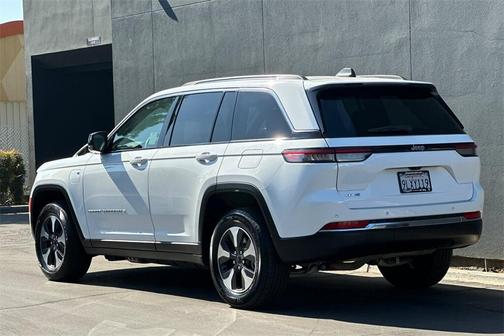 2024 Jeep Grand Cherokee 4xe Base
