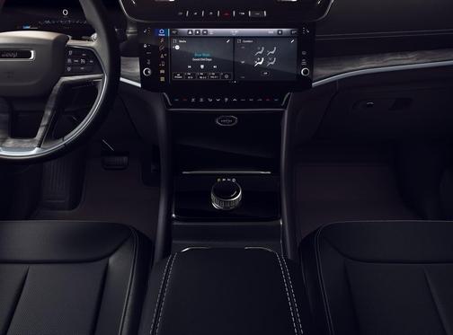 2026 Jeep Grand Cherokee Altitude