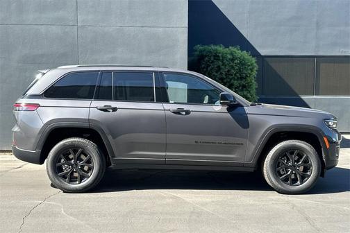 2025 Jeep Grand Cherokee Altitude