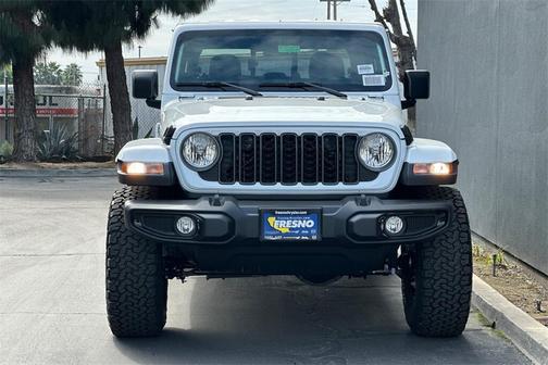 2025 Jeep Gladiator Gladiator Nighthawk 4x4