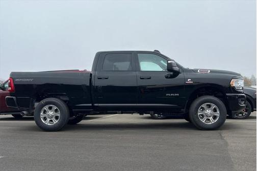 2024 RAM 2500 2500 Big Horn Crew Cab 4x4 6'4' Box