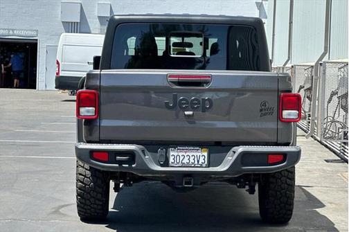 2023 Jeep Gladiator Willys