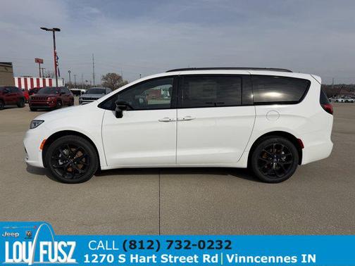 2026 Chrysler Pacifica L