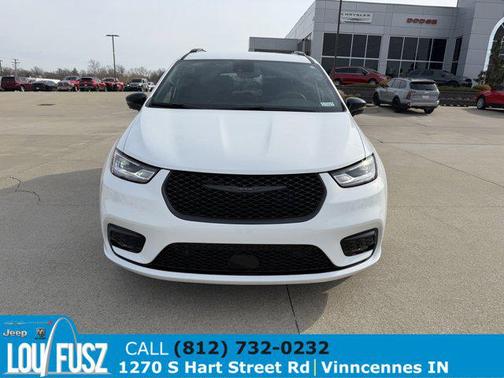 2026 Chrysler Pacifica L