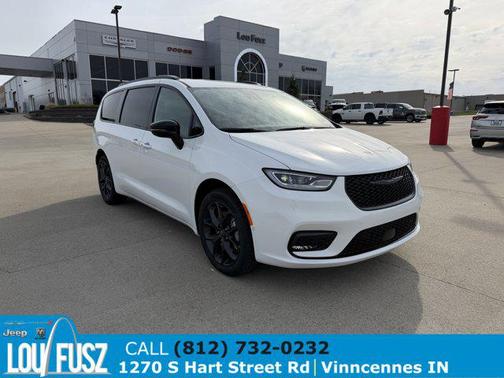 2026 Chrysler Pacifica L