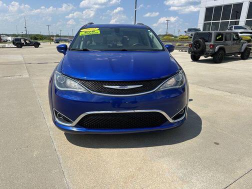 2020 Chrysler Pacifica Touring-L Plus