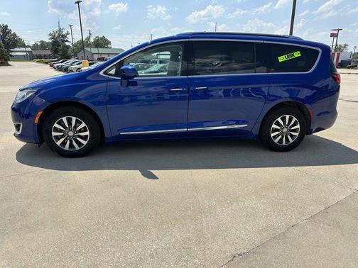 2020 Chrysler Pacifica Touring-L Plus