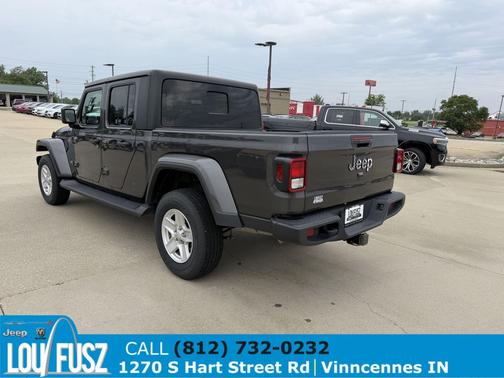 Granite Crystal Metallic Clearcoat 2023 Jeep Gladiator Sport S