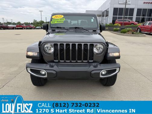 Granite Crystal Metallic Clearcoat 2023 Jeep Gladiator Sport S