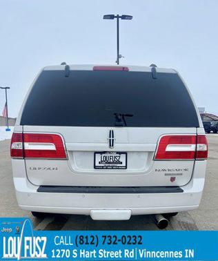2011 Lincoln Navigator Base